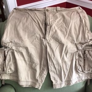 Men’s khaki cargo shorts, size 44